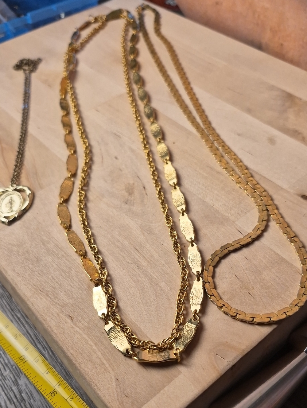 Source Unknown Gold Layered Textured Chain Necklace